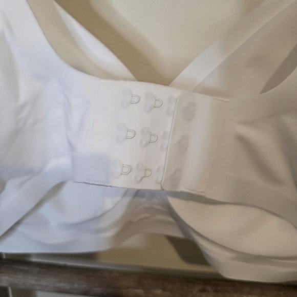 ⭐️40% Off⭐️ KeepMyself All Day Comfort Bra In White - Picture 10 of 13